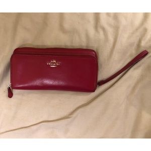 Coach Accordion Leather Wallet - Red